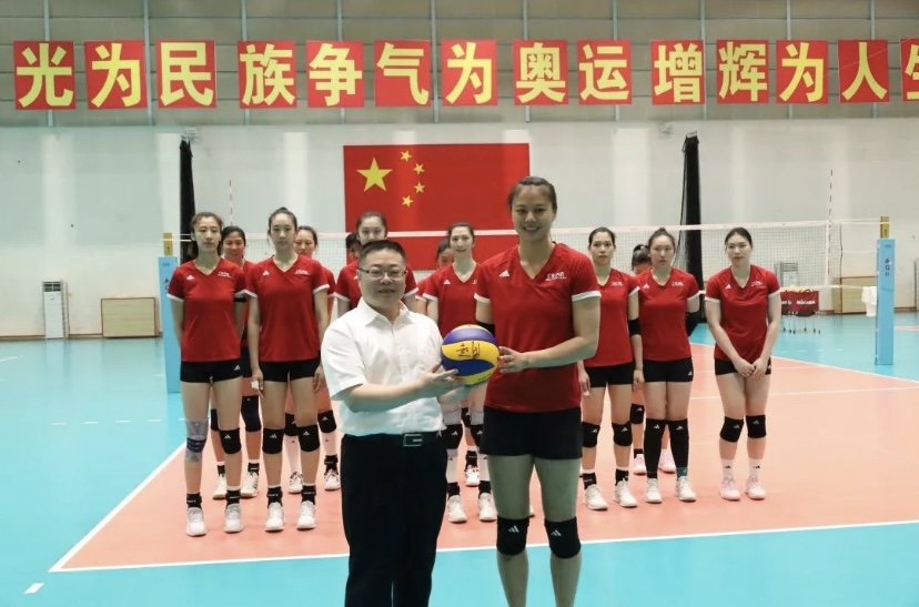 锦标赛, 回到熟悉的, yid