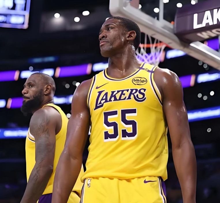 src, 在球员遭受 src, 在球员遭受